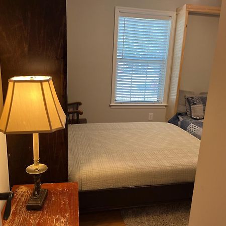 Spacious 3 Bedroom 2 Bath Condo Close To Five-Points In Athens Exterior photo