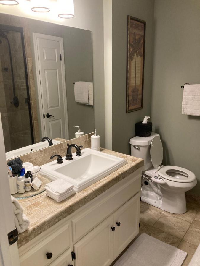 Spacious 3 Bedroom 2 Bath Condo Close To Five-Points In Athens Exterior photo